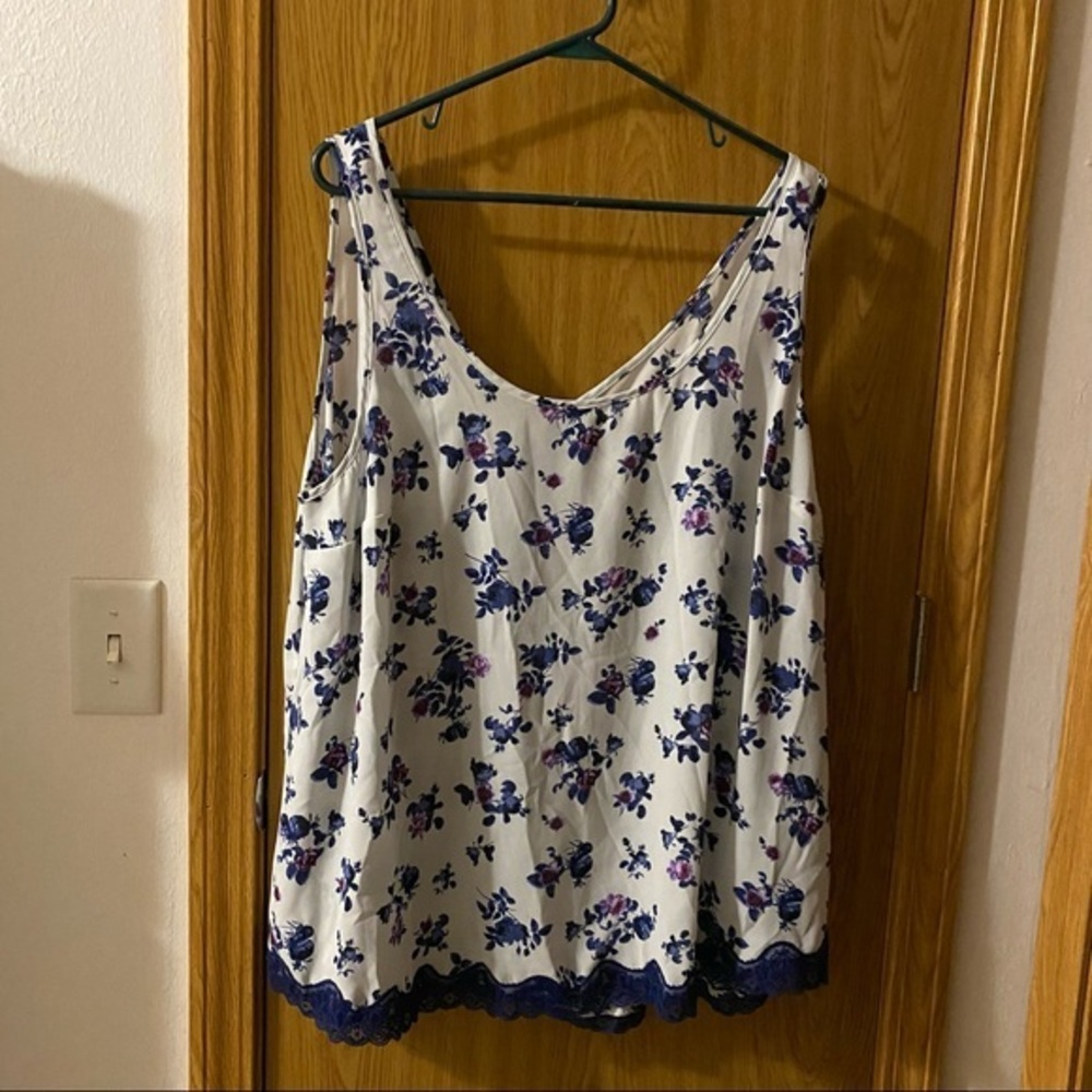 Torrid Sleeveless Shirt Women’s Plus Size 3X White-Blue